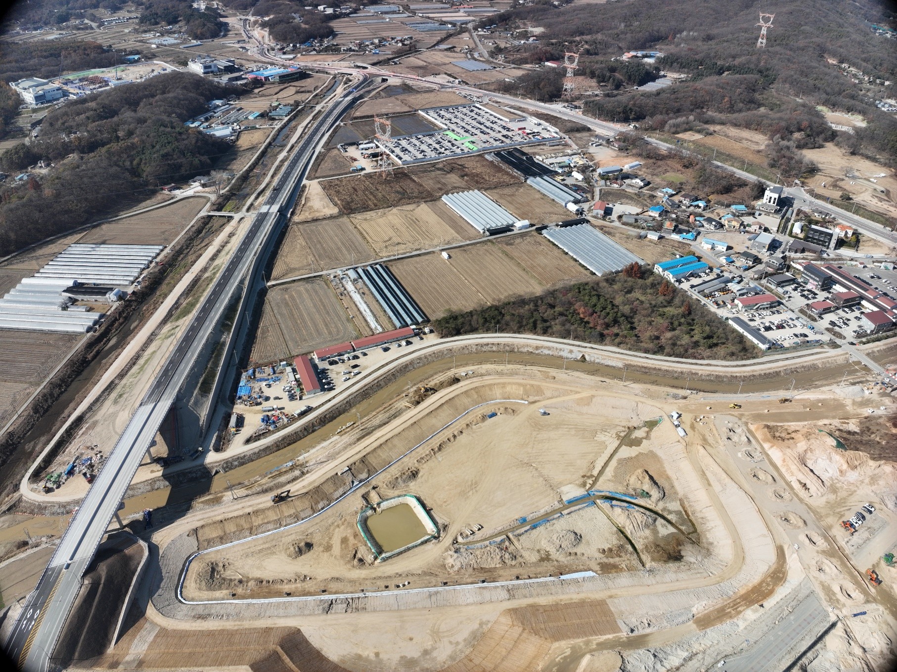 25년 11월 [진입도로 전경]